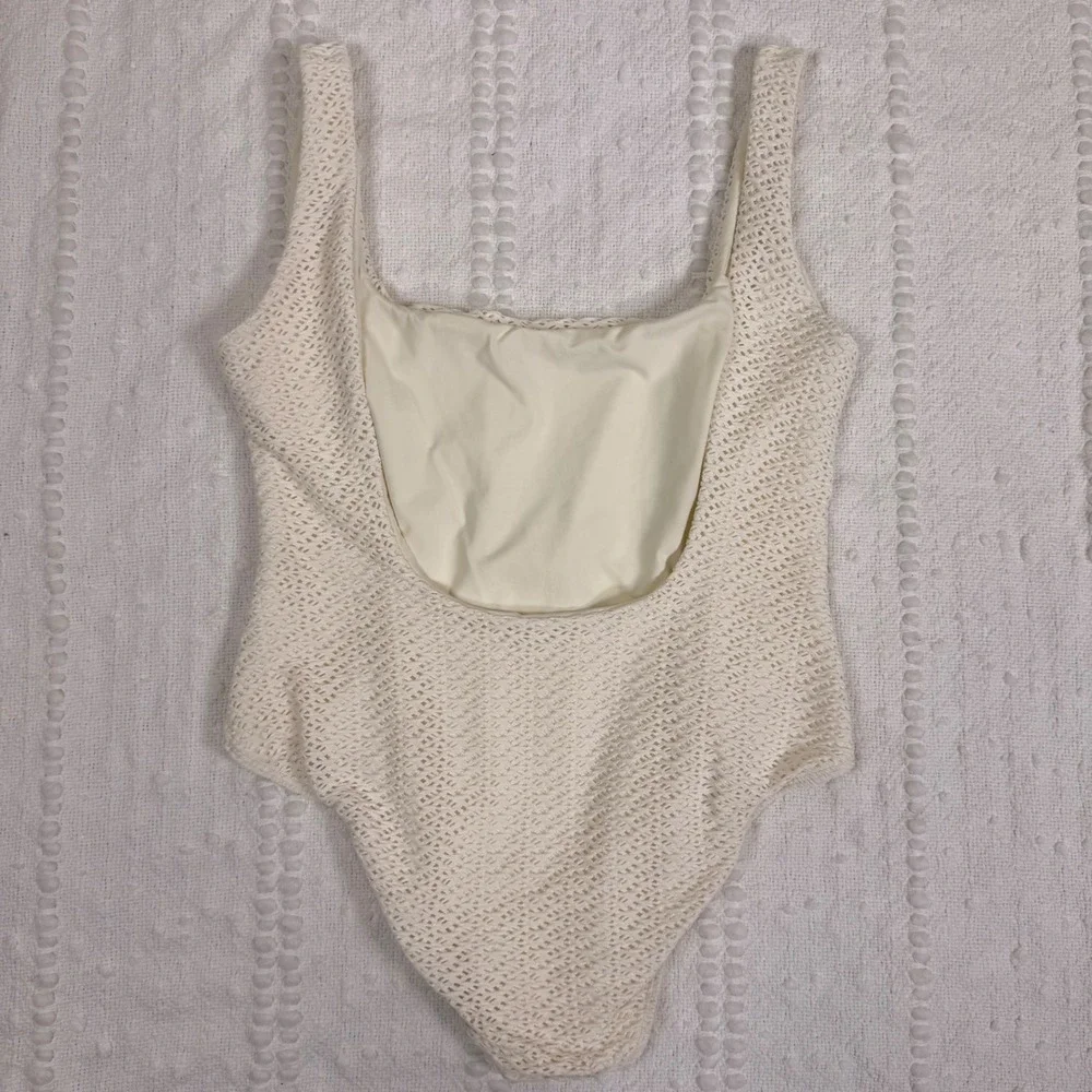 Monday Swimwear‎ Ivory Crochet Square Neck One Piece Swimsuit Size V/ US 12/4